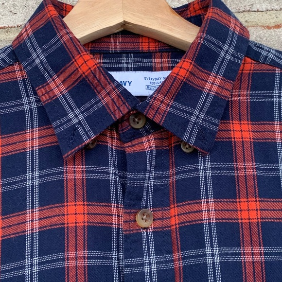 Men’s button down shirt - Picture 5 of 6